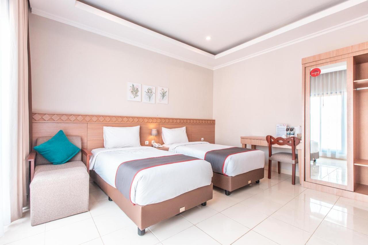 Collection O 9 Villa Ubud Anyer Exterior photo