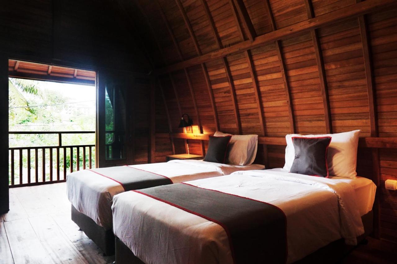 Collection O 9 Villa Ubud Anyer Exterior photo