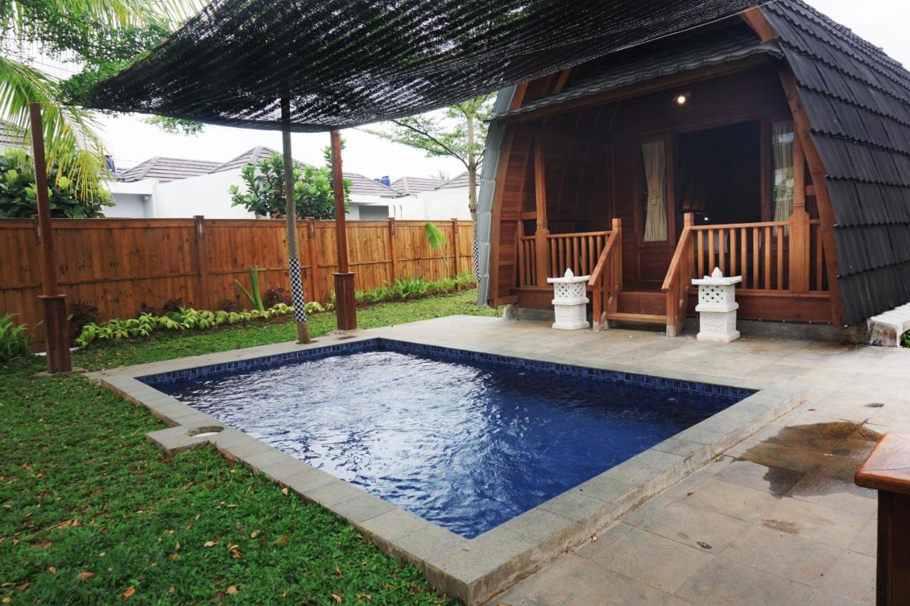 Collection O 9 Villa Ubud Anyer Exterior photo